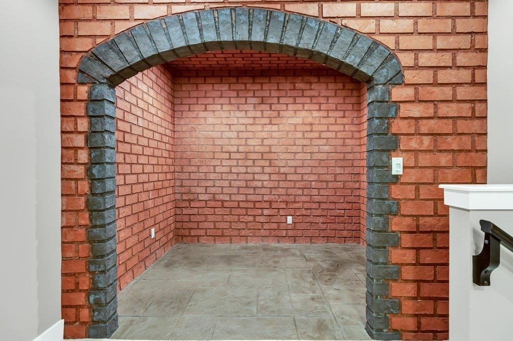 Listing Image 27