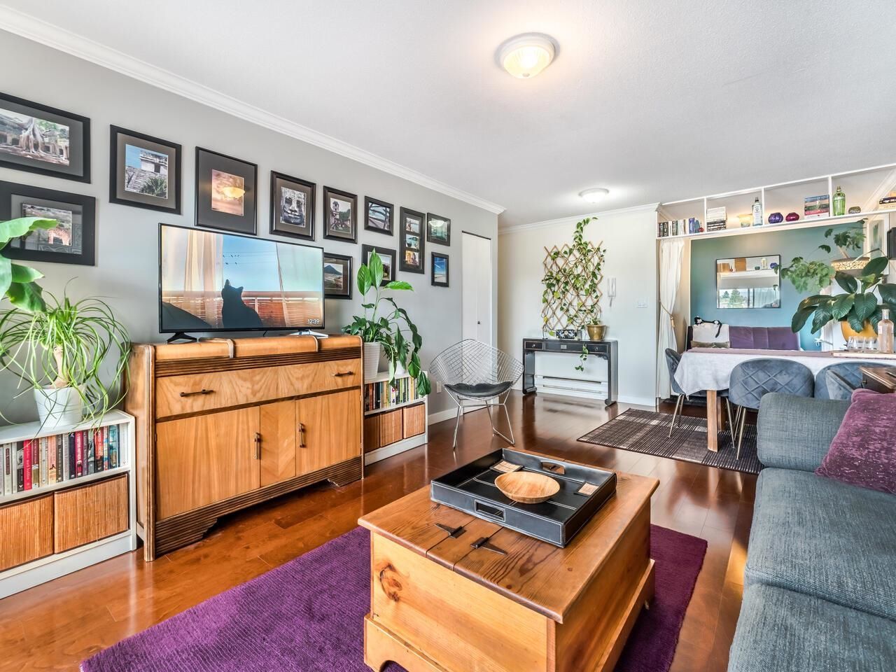 Listing Image 5