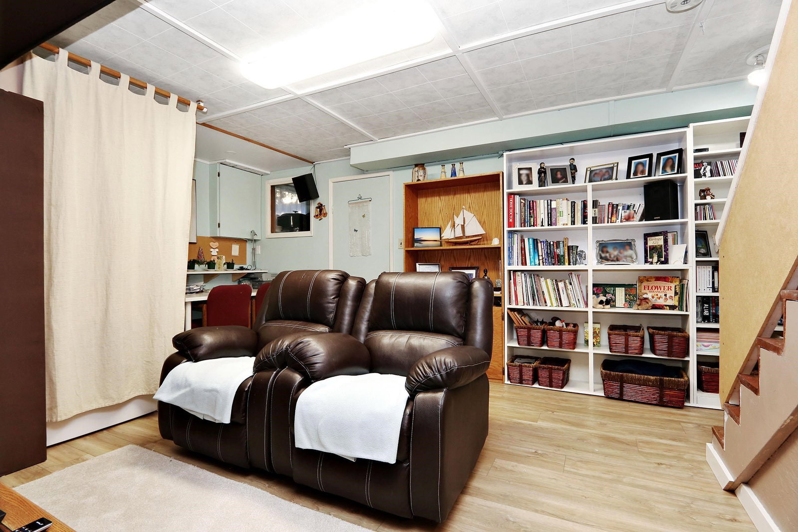 Listing Image 21