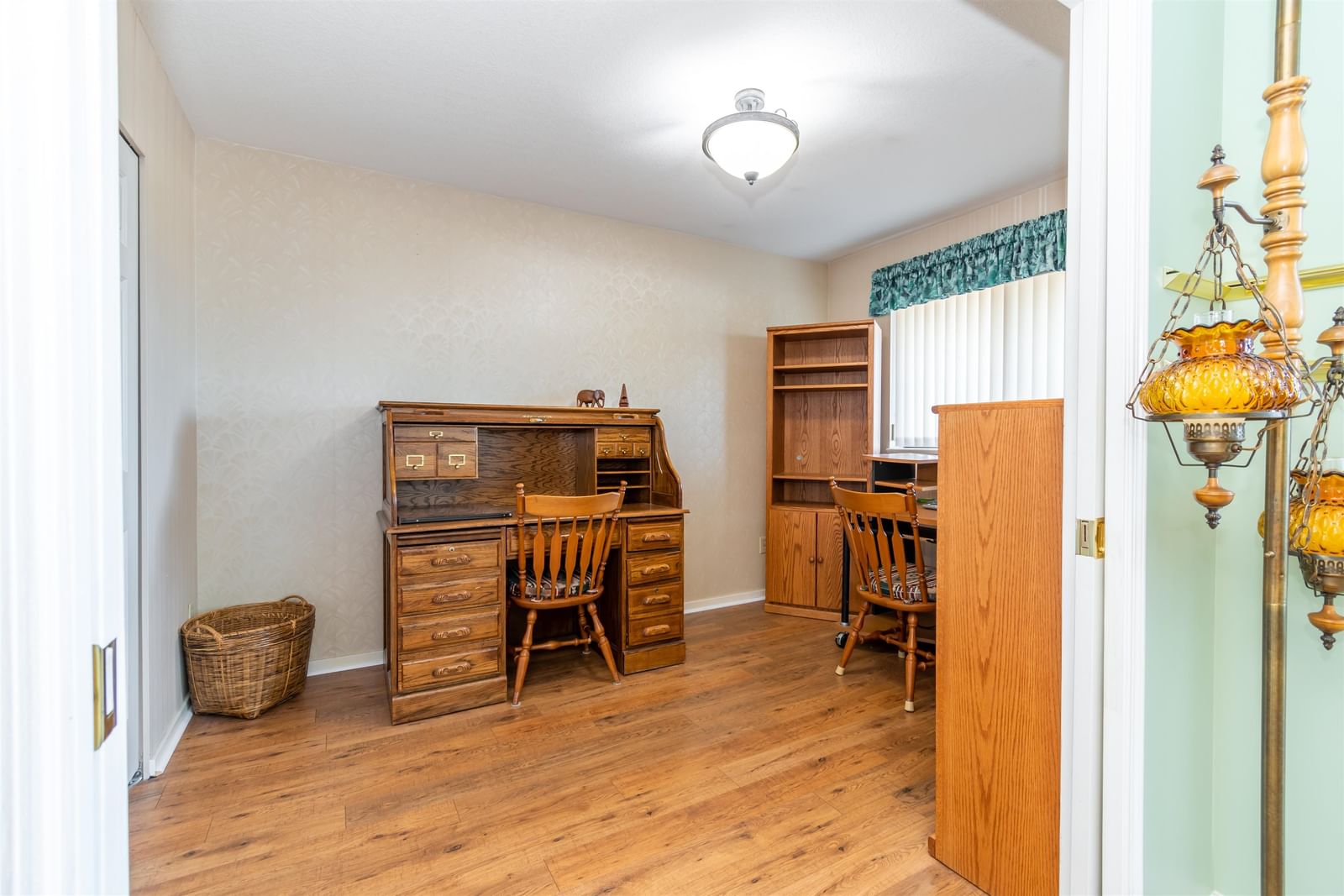 Listing Image 20