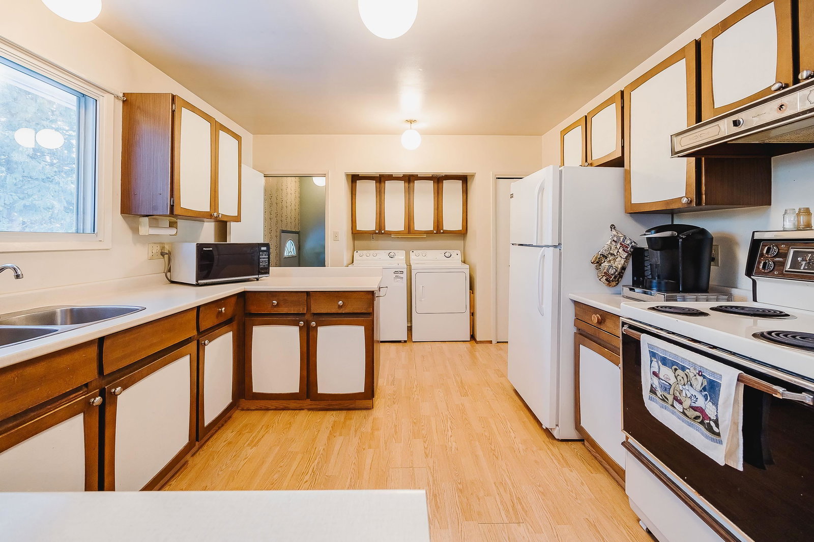 Listing Image 8