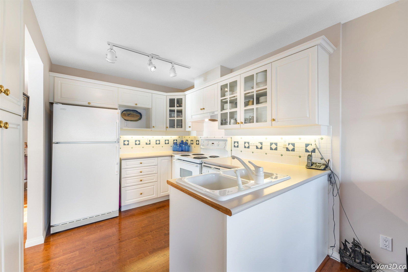 Listing Image 20