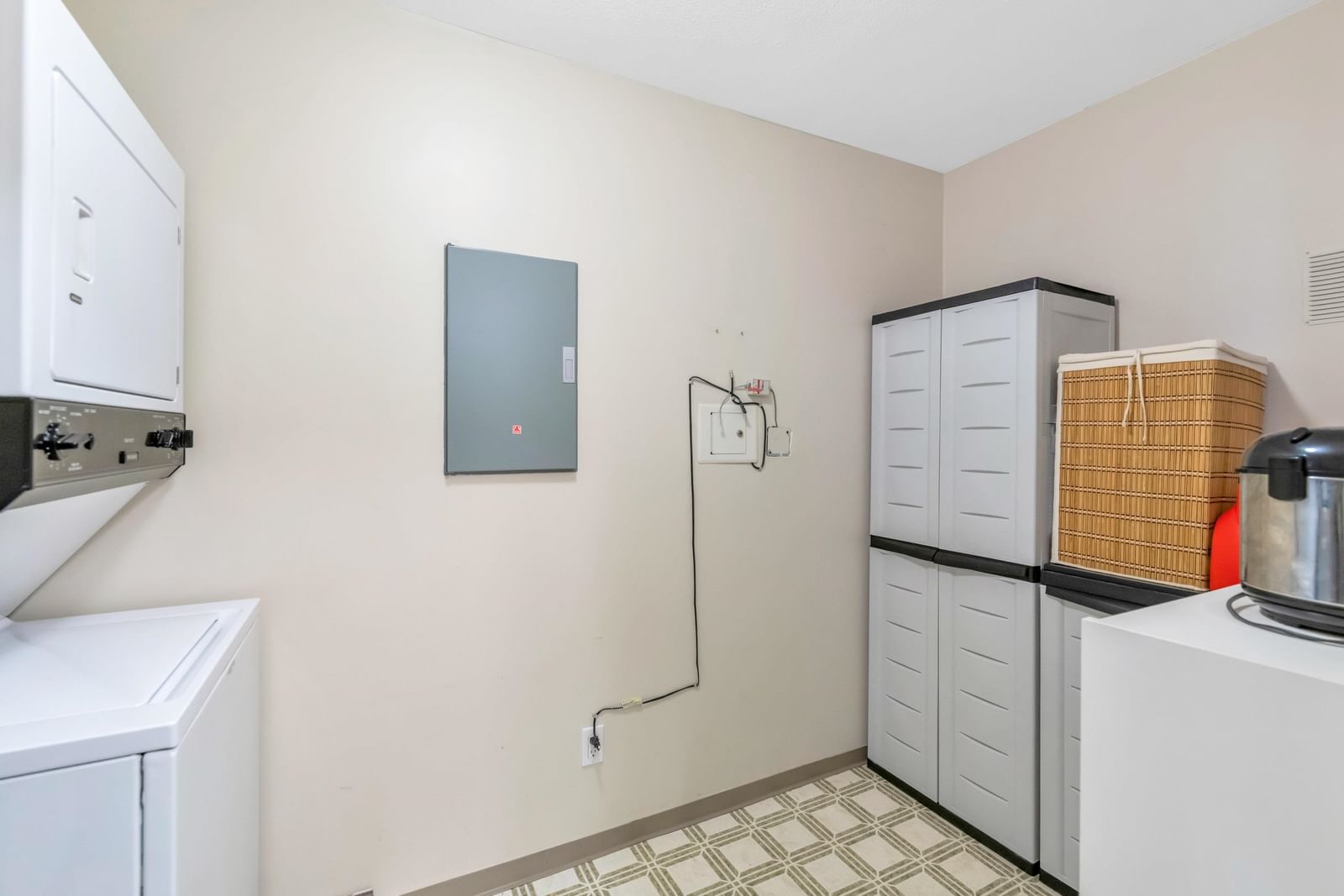 Listing Image 22
