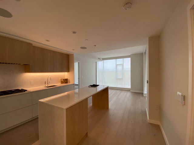 1304 - 7433 Cambie Street