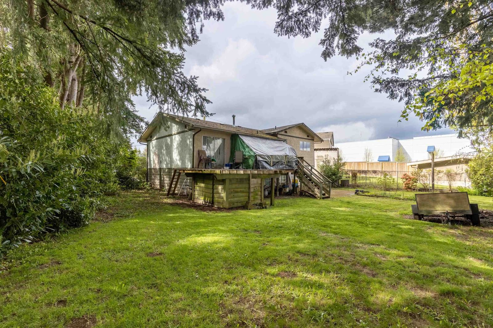 Listing Image 12