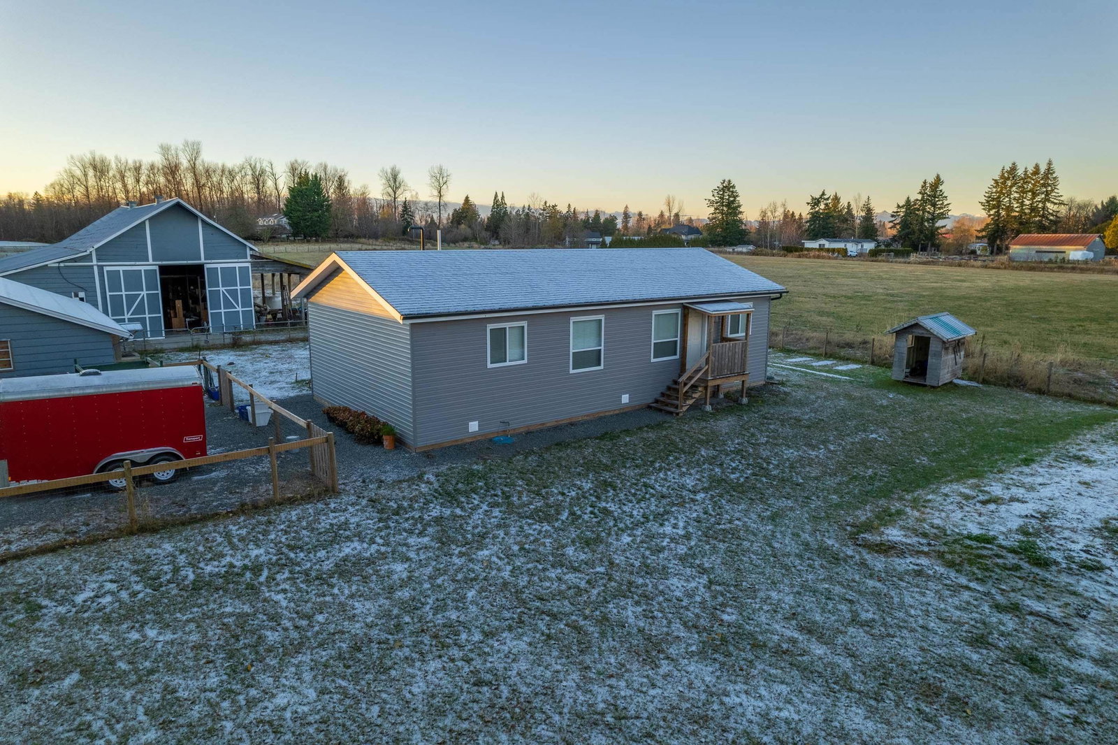 Listing Image 12