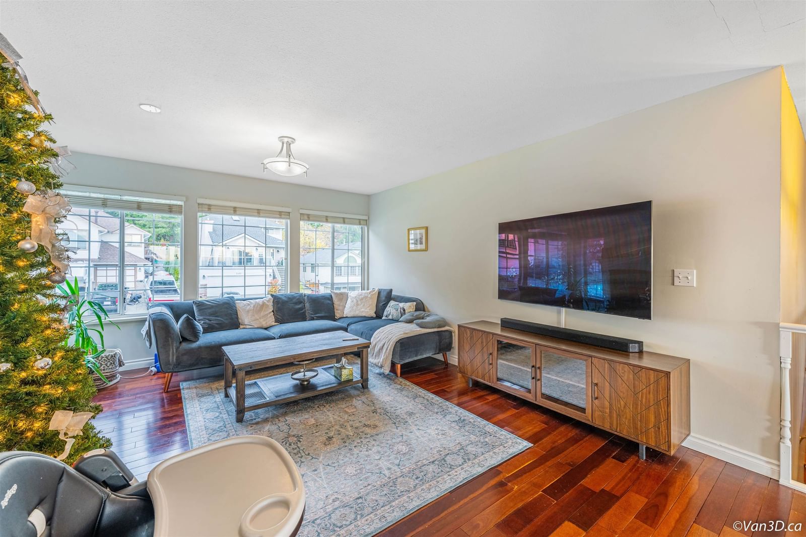 Listing Image 16