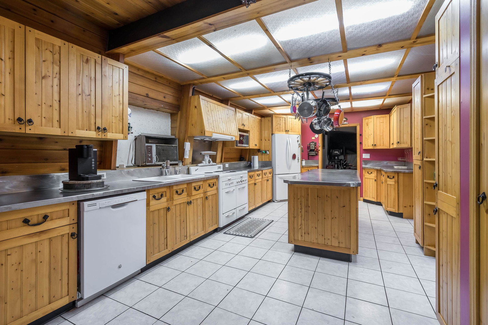 Listing Image 11