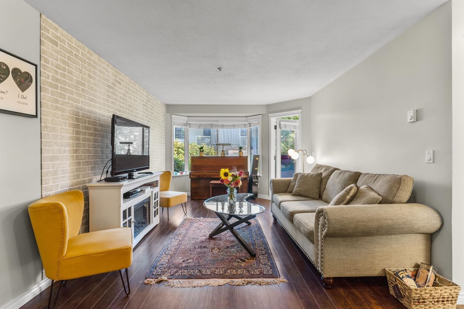 Listing Image 10