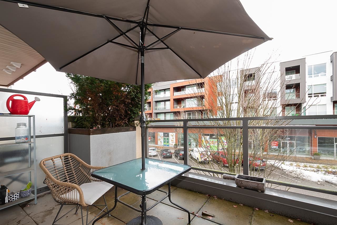 Listing Image 12