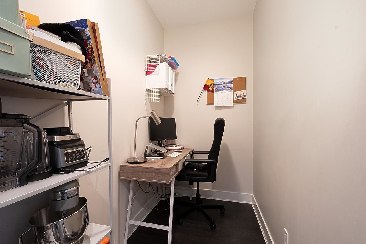 Listing Image 23