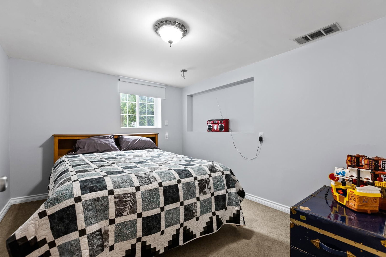 Listing Image 22