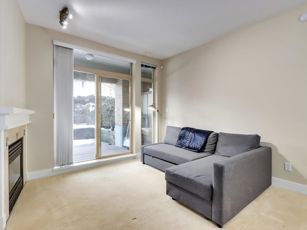 Listing Image 6