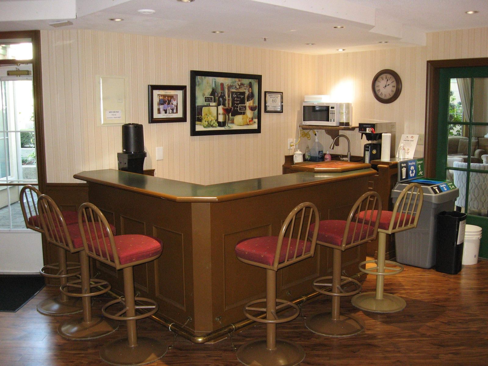 Listing Image 12