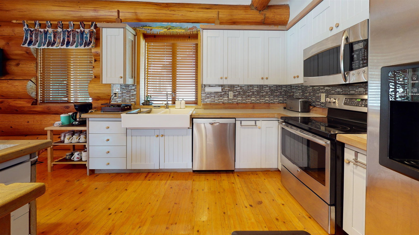 Listing Image 11