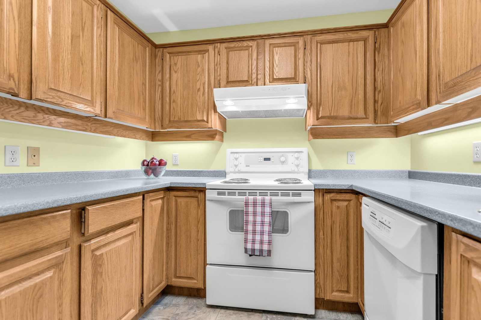 Listing Image 16