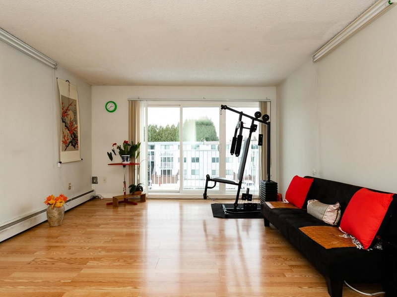 305 - 7260 Lindsay Road, Richmond, V7C 3M6 | Image 3