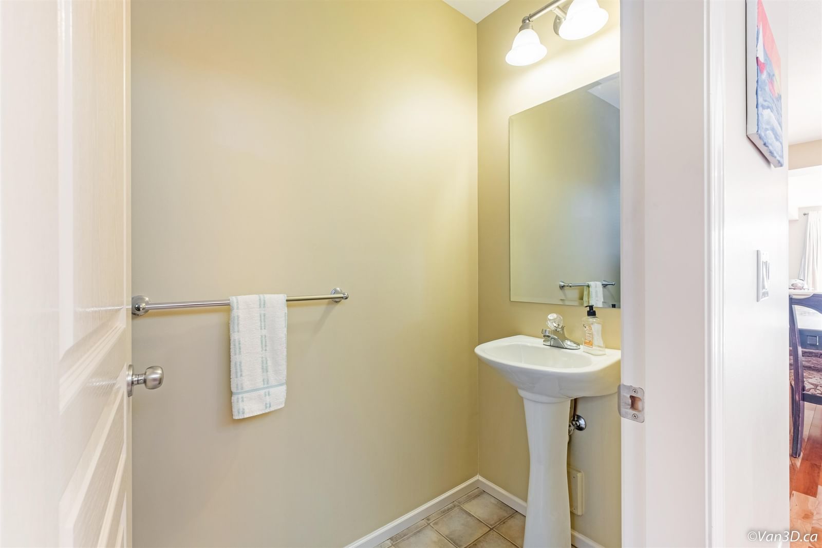 Listing Image 9