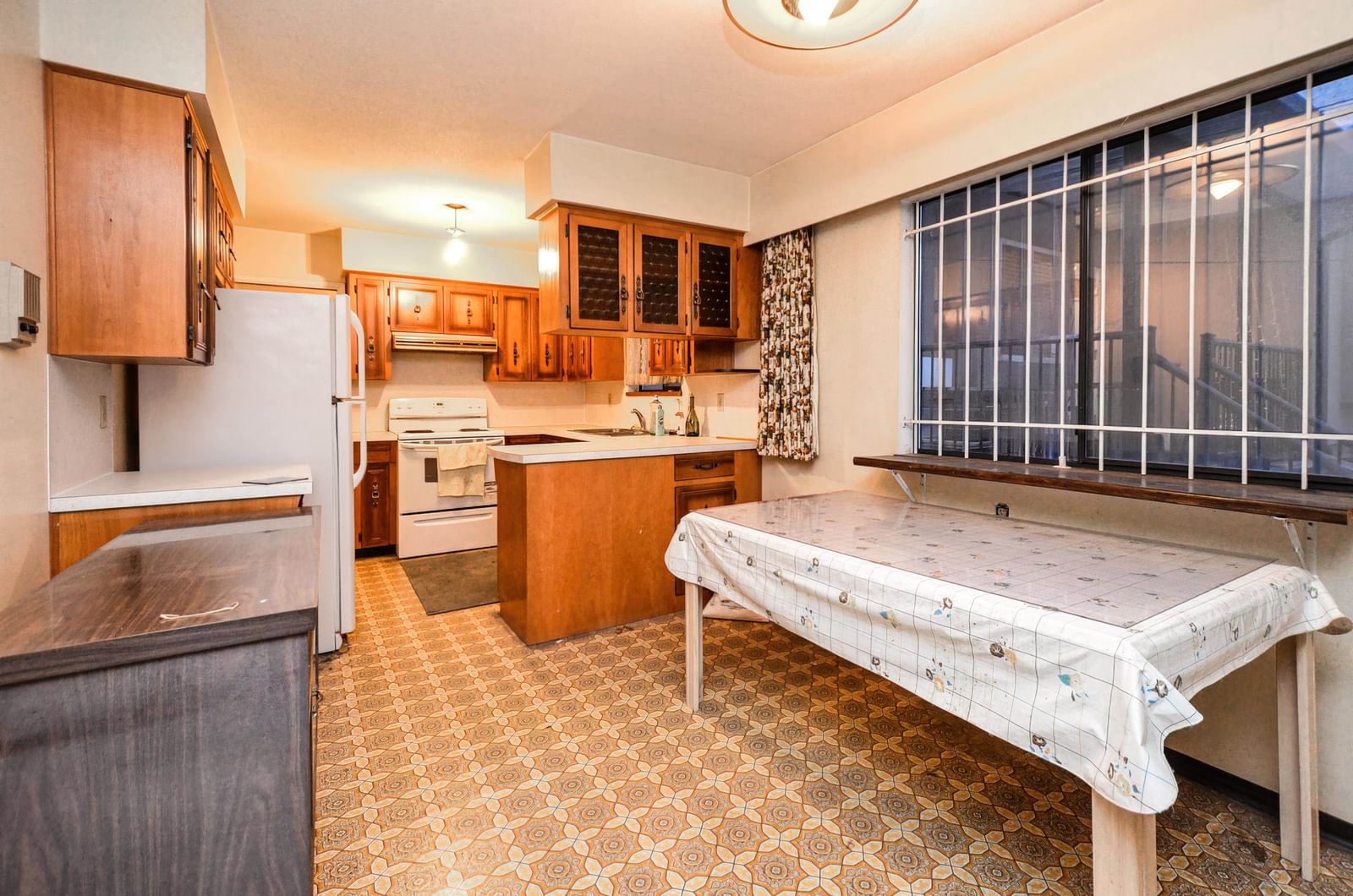 Listing Image 12
