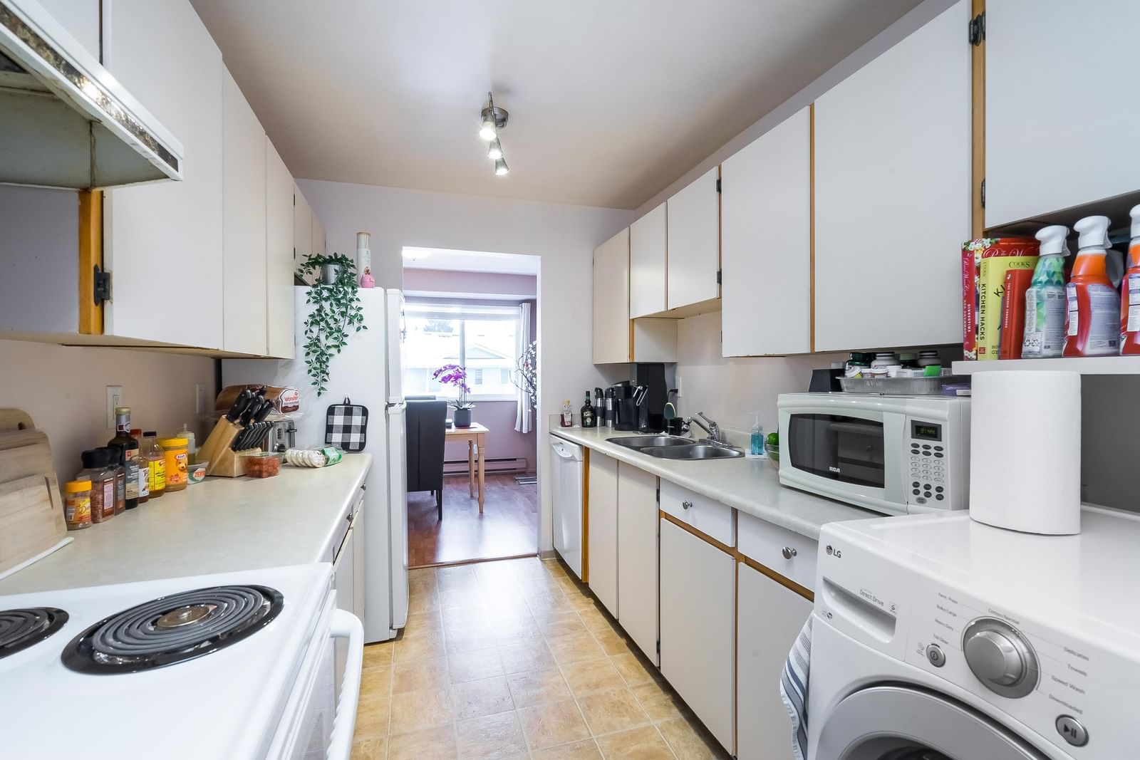 Listing Image 13