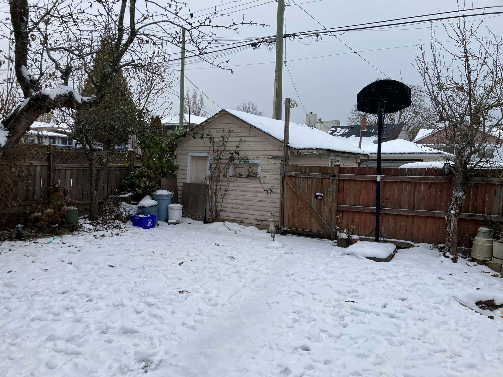 Listing Image 10