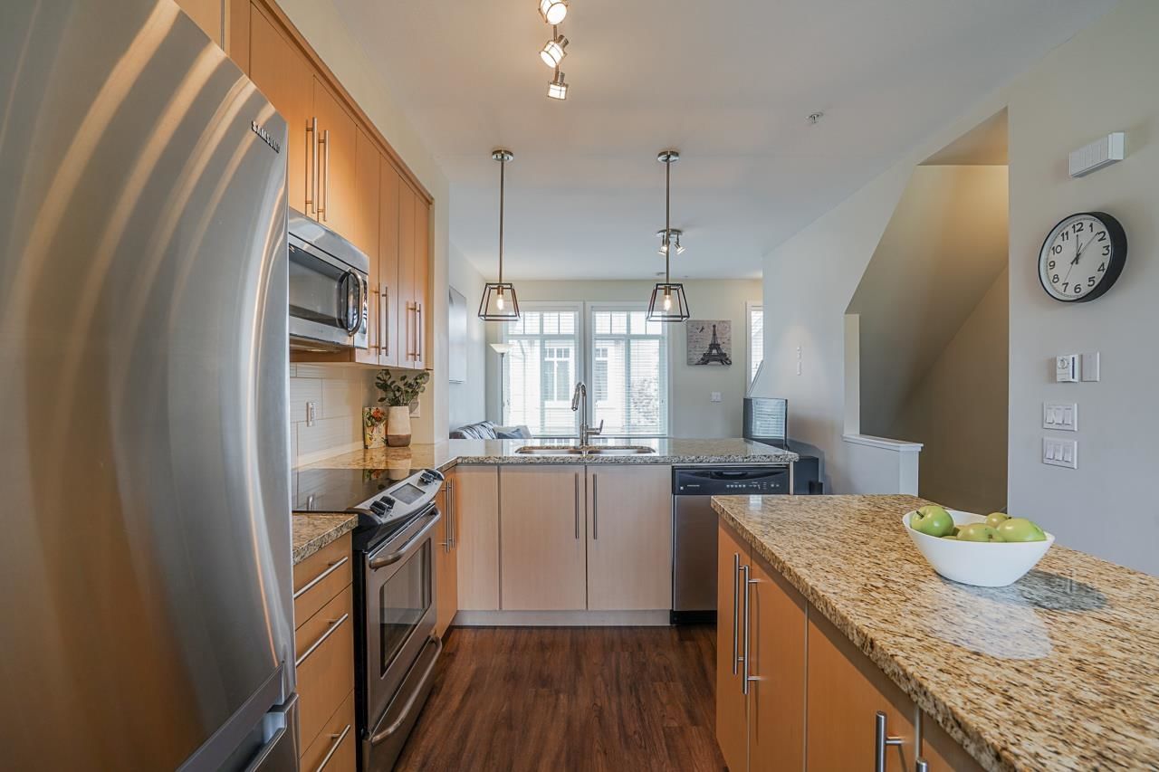 Listing Image 9