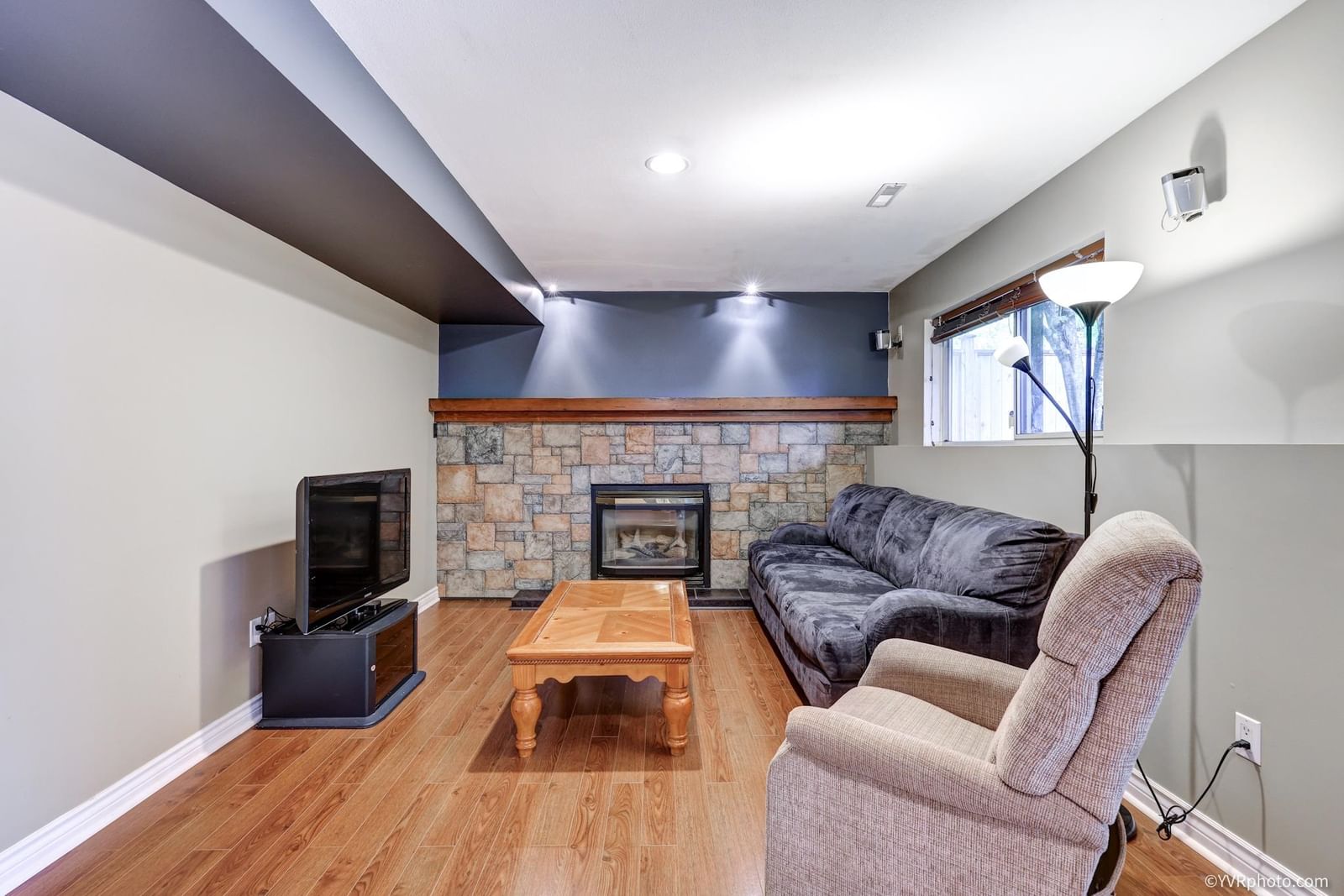 Listing Image 22