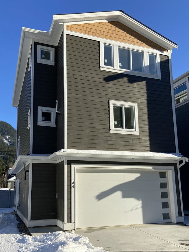 34 - 750 Hot Springs Road