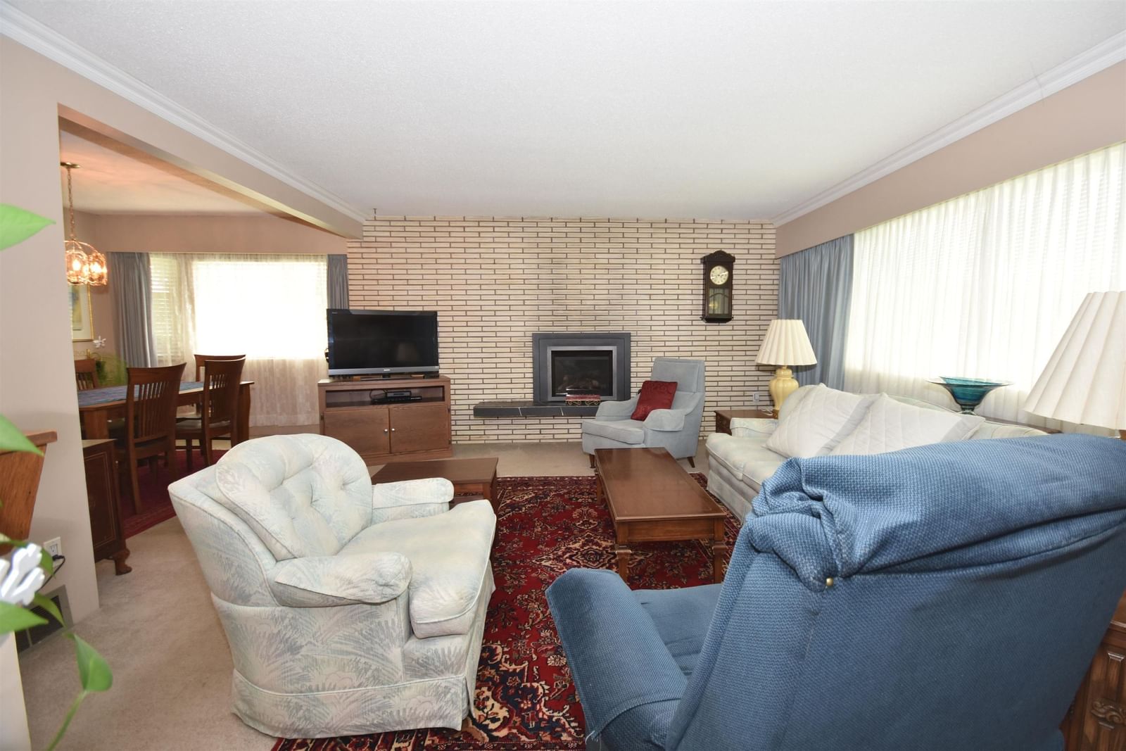 Listing Image 8