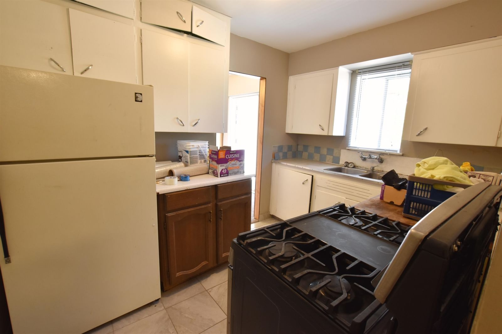 Listing Image 9