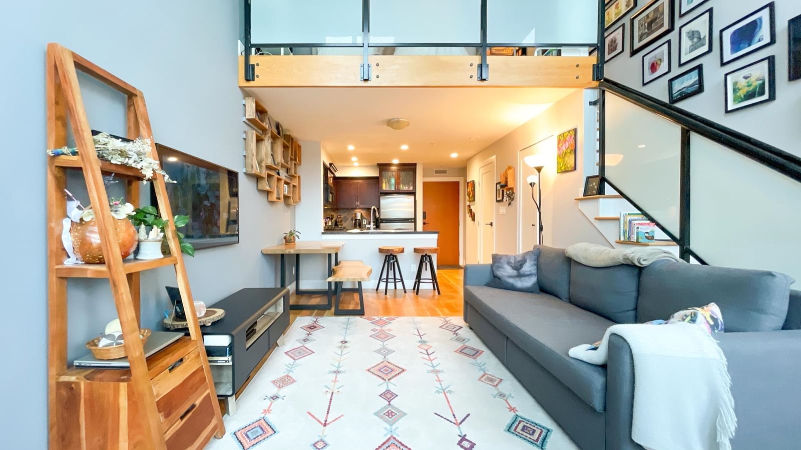 Listing Image 15