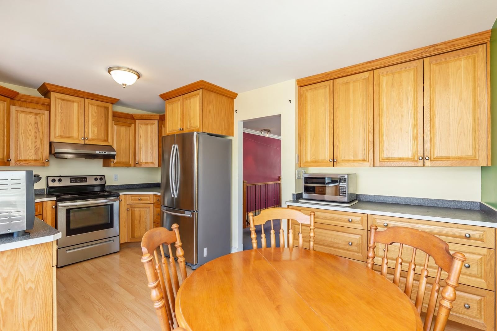 Listing Image 11