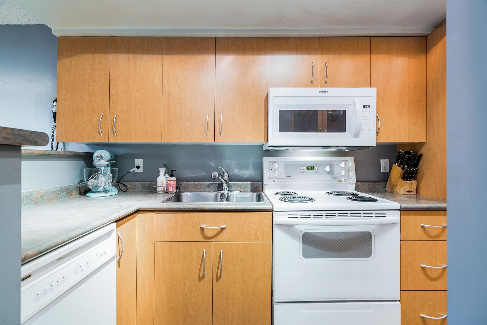 Listing Image 14