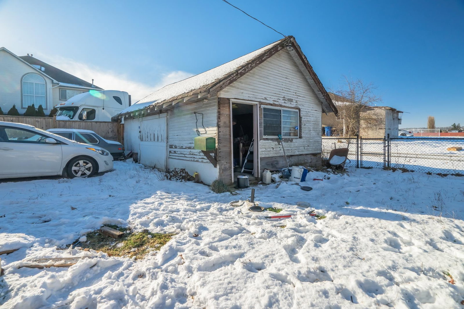 Listing Image 15