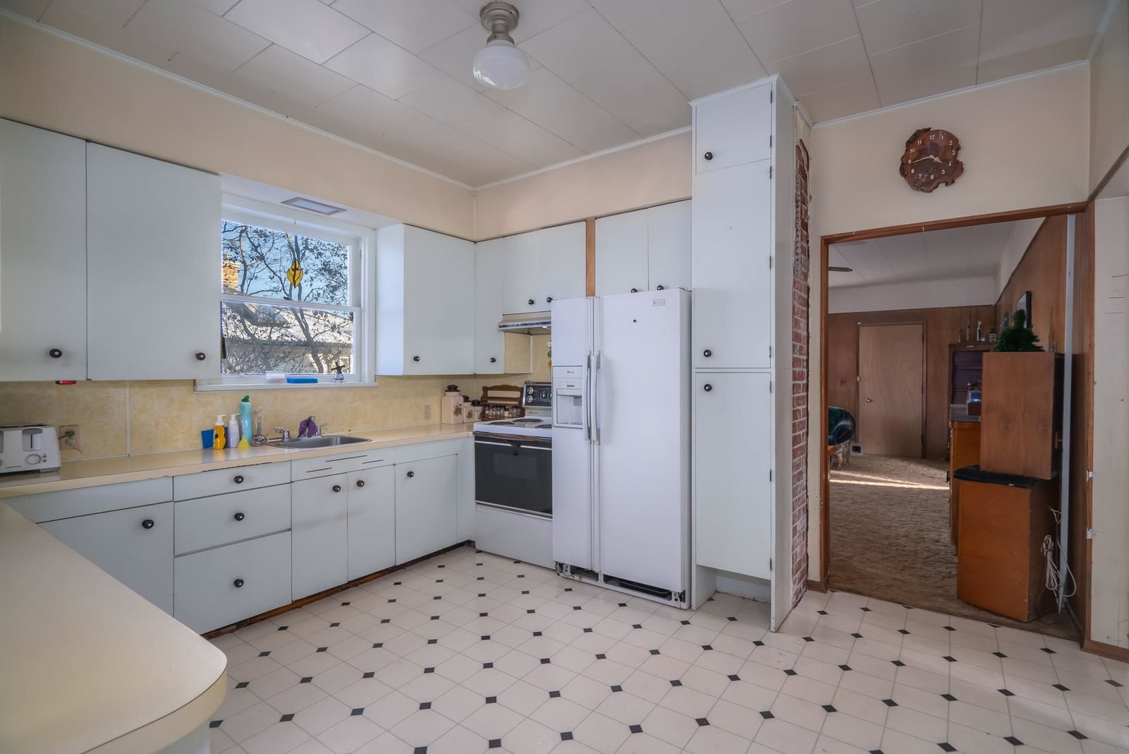 Listing Image 4