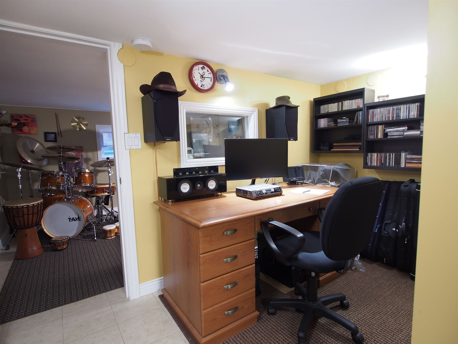 Listing Image 33