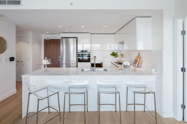 605 - 5766 Gilbert Road