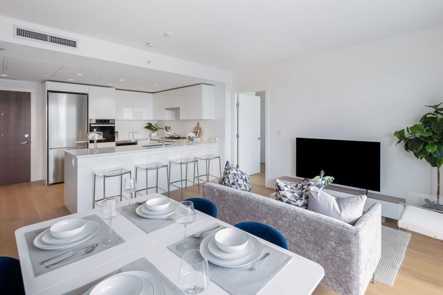 605 - 5766 Gilbert Road
