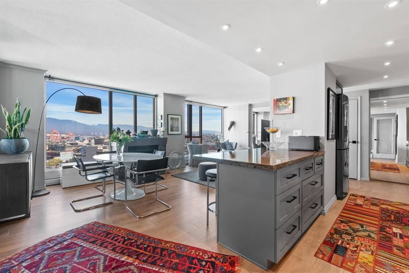 1502 - 183 Keefer Place, Vancouver, V6B 6B9 | Image 2