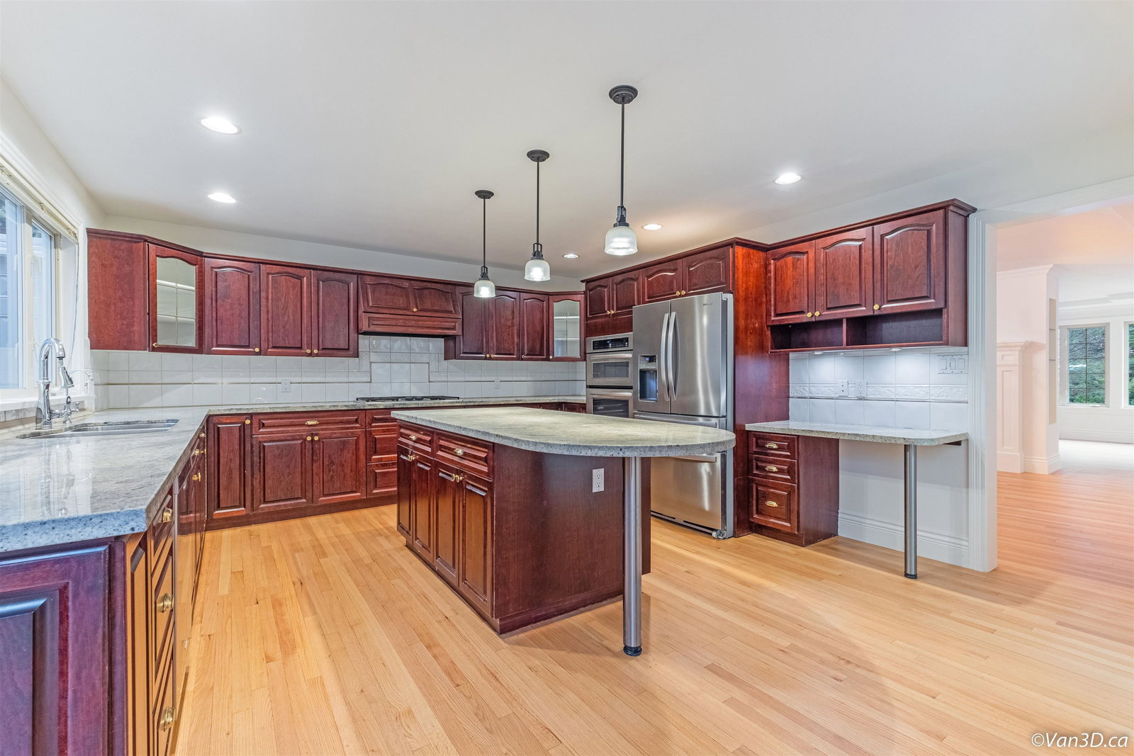 Listing Image 11