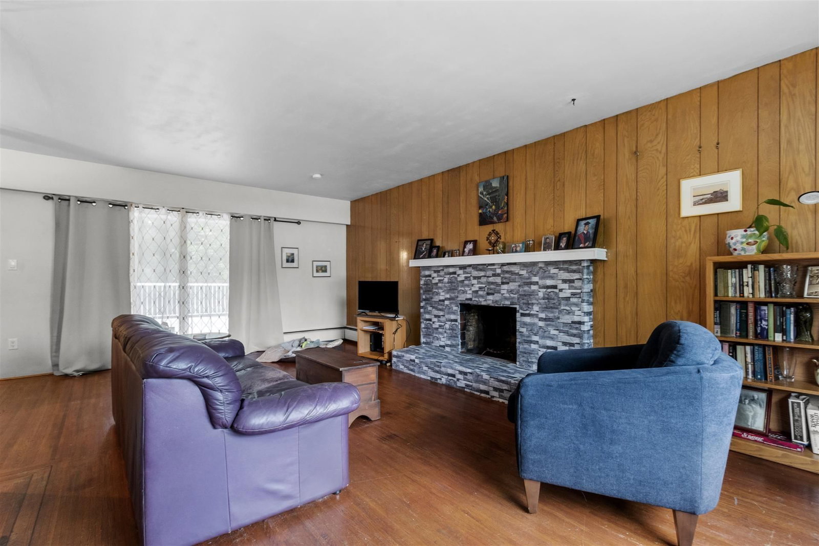 Listing Image 4