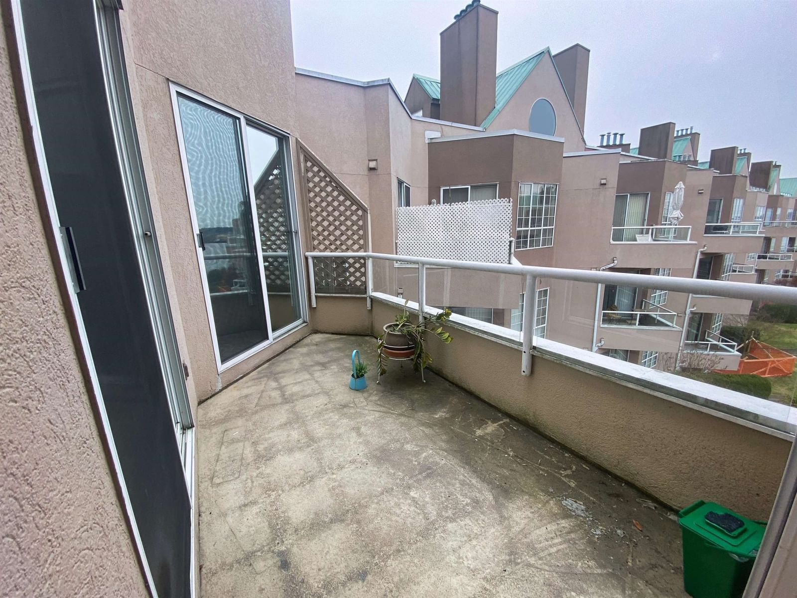 Listing Image 20