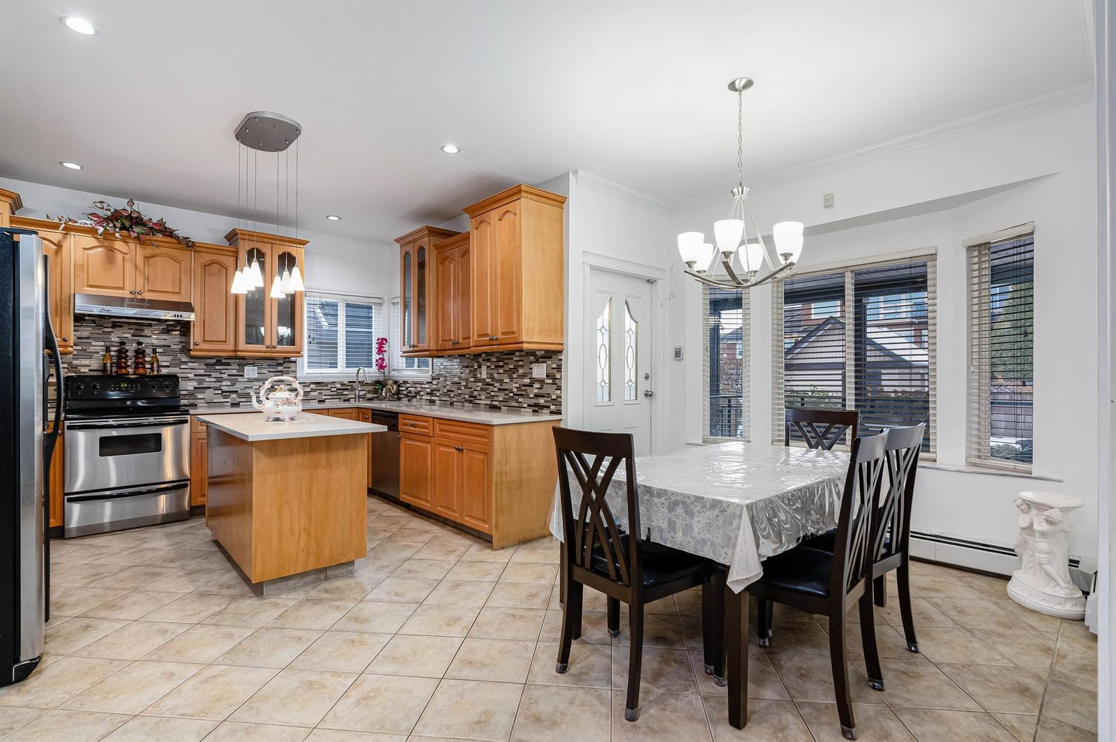 Listing Image 15