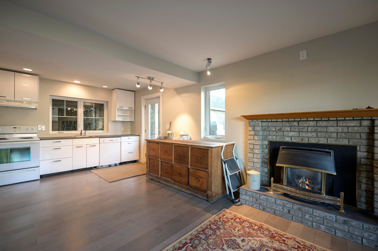 Listing Image 22