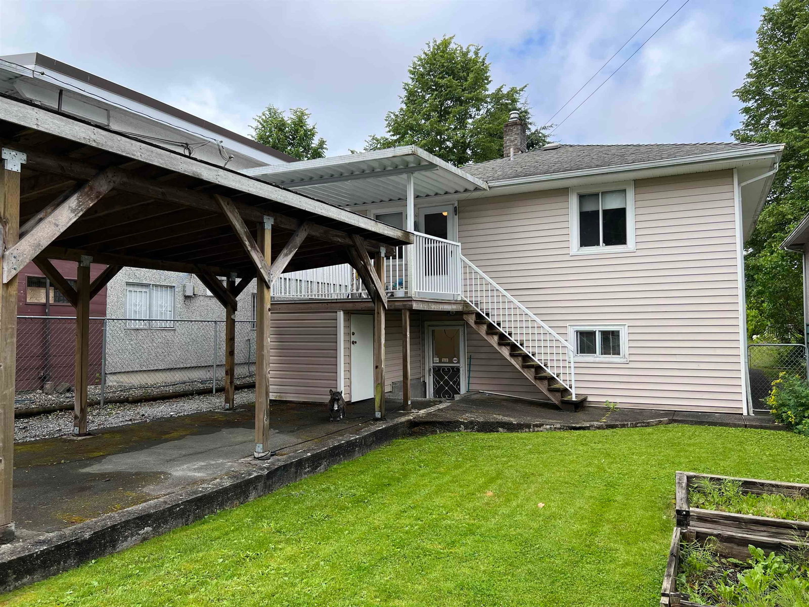 Listing Image 19