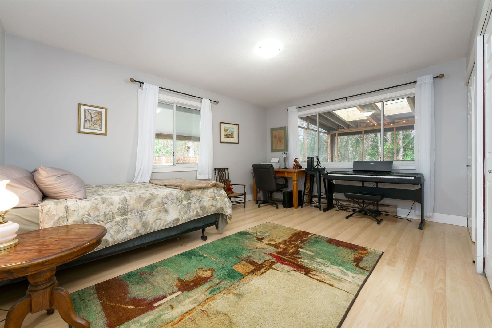 Listing Image 8