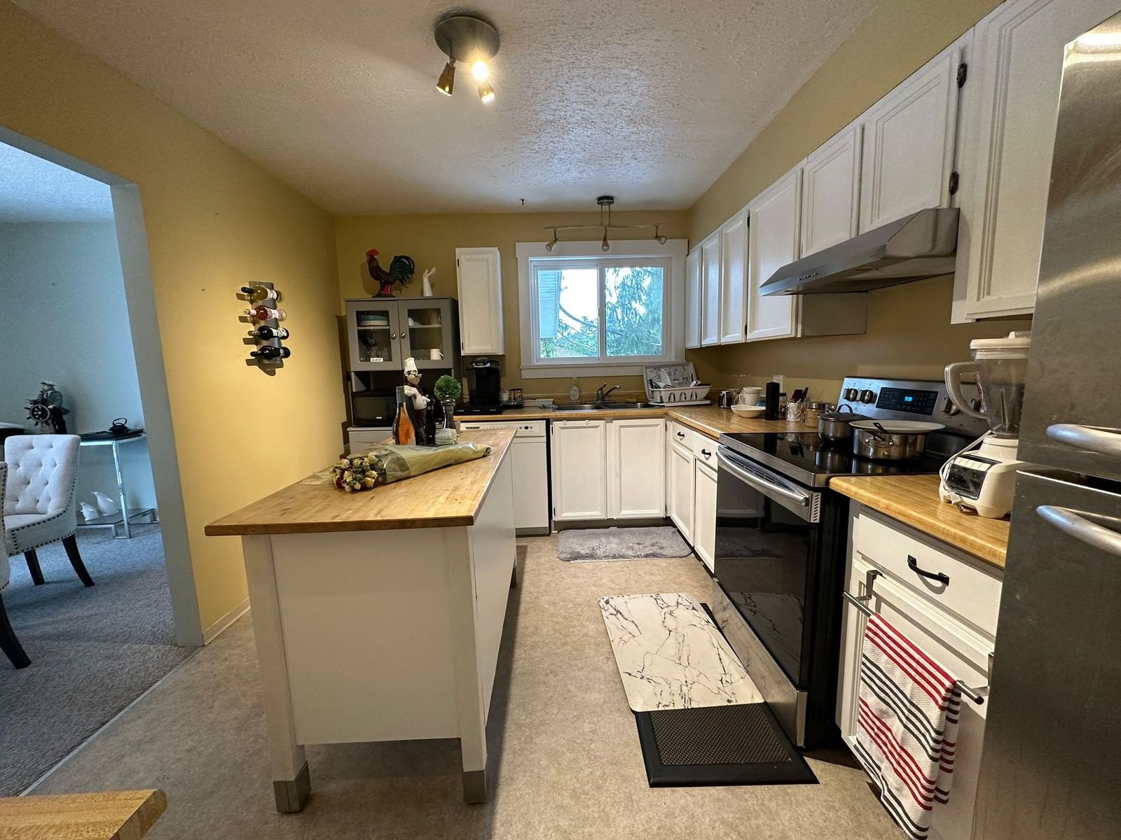 Listing Image 14