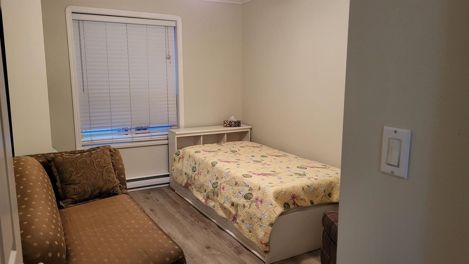 Listing Image 16