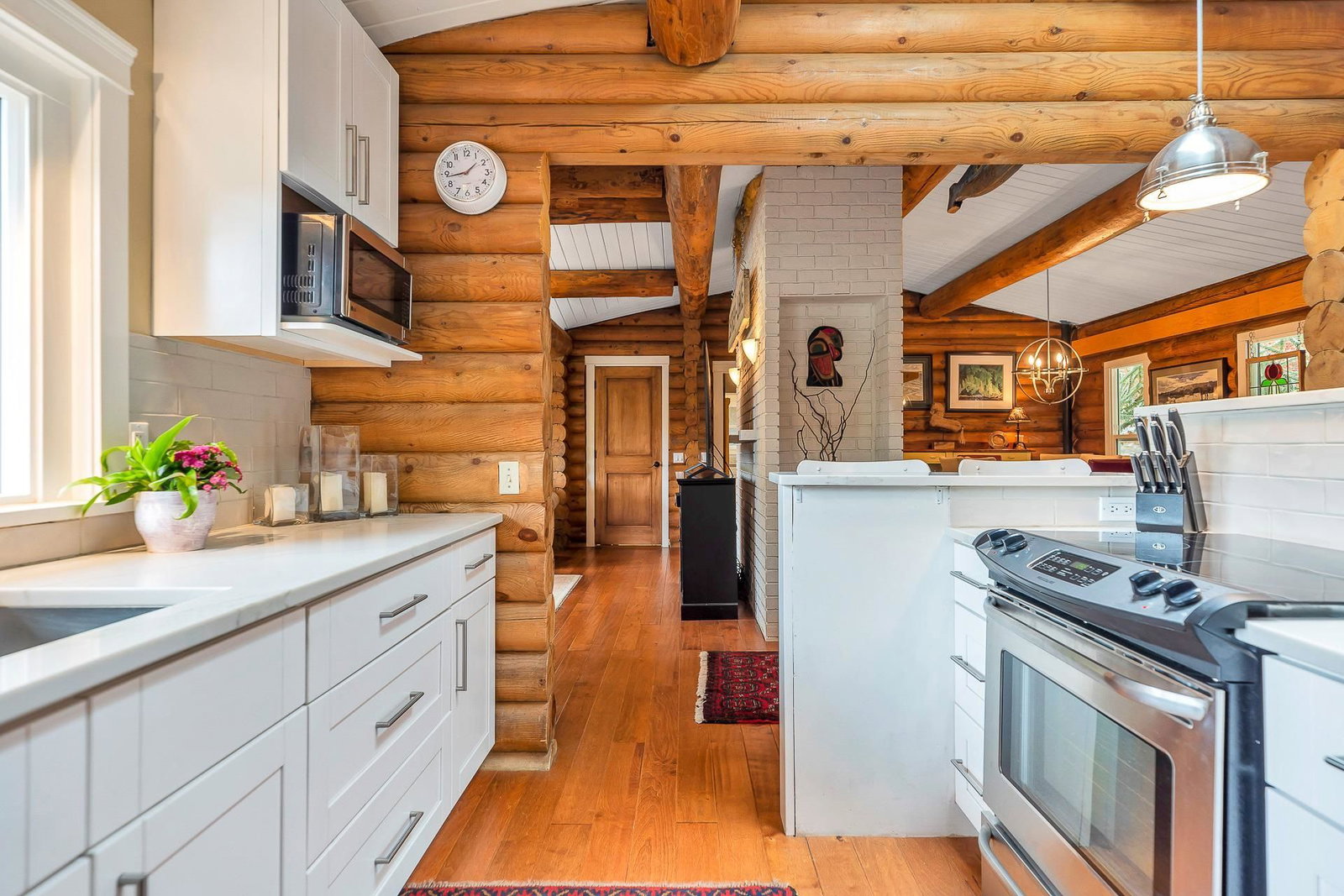 Listing Image 10