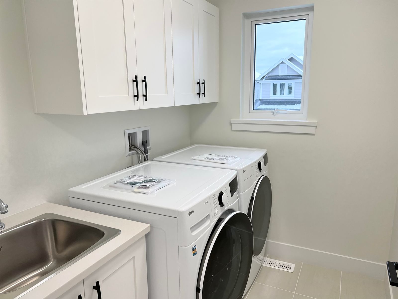 Listing Image 17